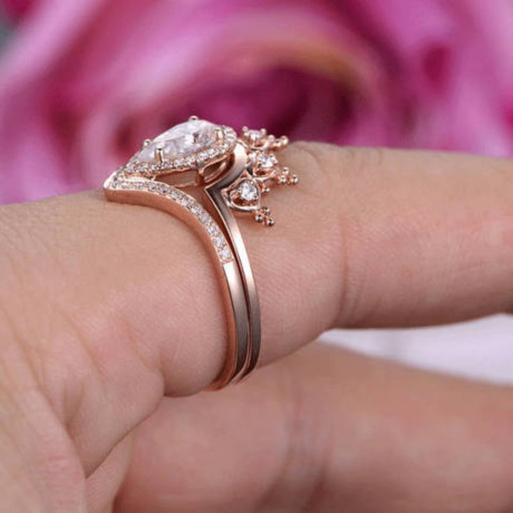 *18K Rose Gold Diamond Pear Cut Crown 2PC Ring Set - Picture 4 of 5